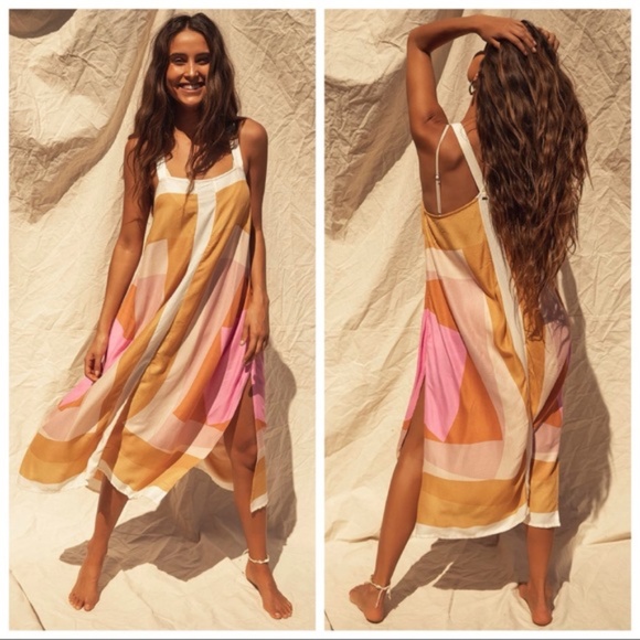 O'Neill Dresses & Skirts - ONeill White Geometric Print Midi  in  medium